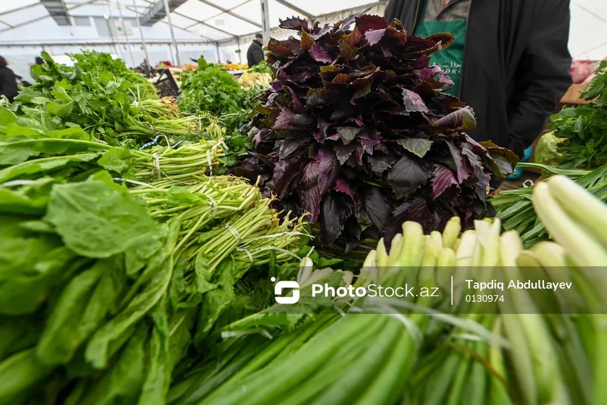 Göyərti bazarında gizli manipulyasiya iddiası - VİDEO