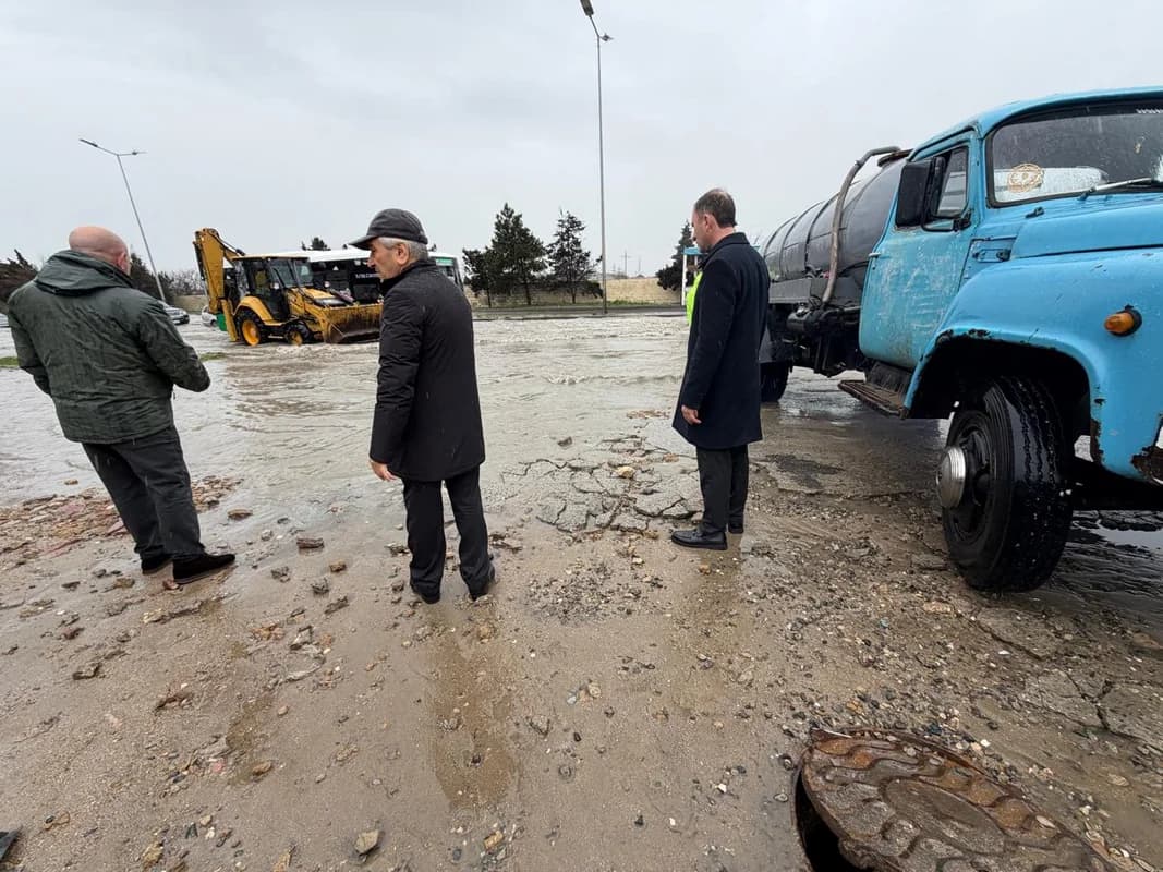 Şəhərin kommunal xidmətləri gücləndirilmiş iş rejimində fəaliyyət göstərir - FOTO