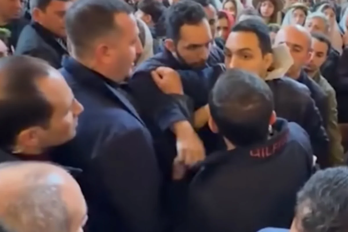 İrəvanda Paşinyana hücum cəhdindən sonra iki nəfər saxlanılıb