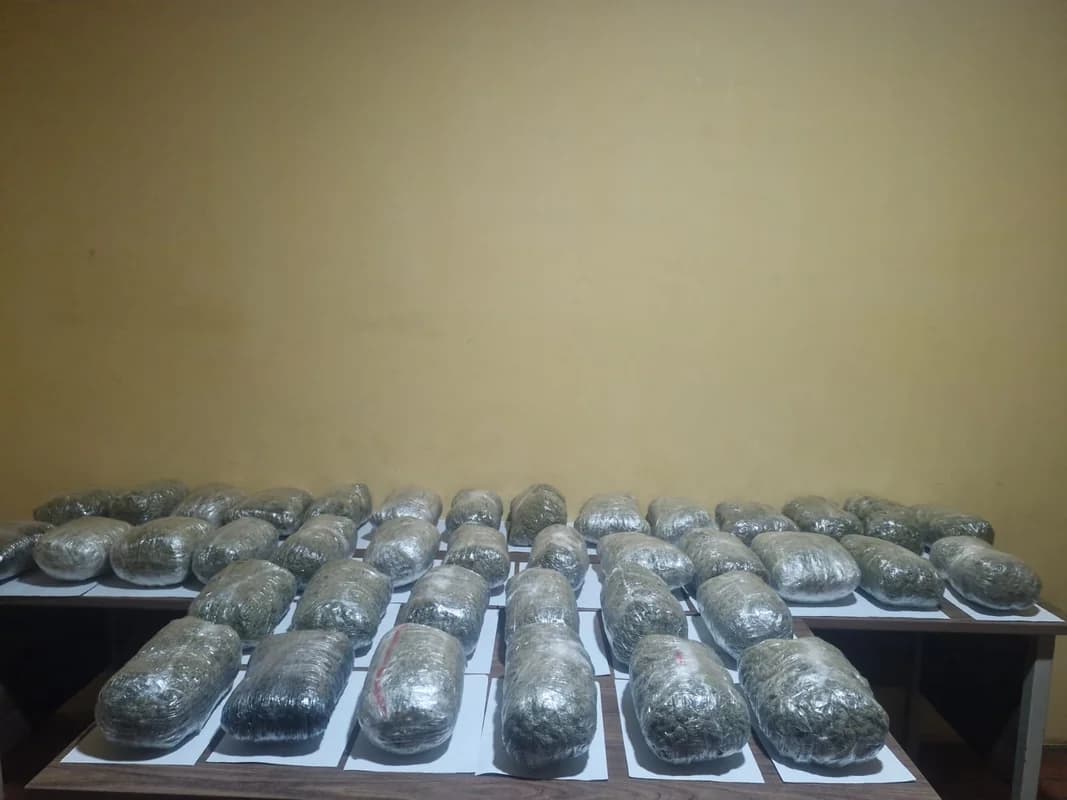 İrandan Azərbaycana 51 kq-dan artıq narkotik keçirmək istədilər - FOTO