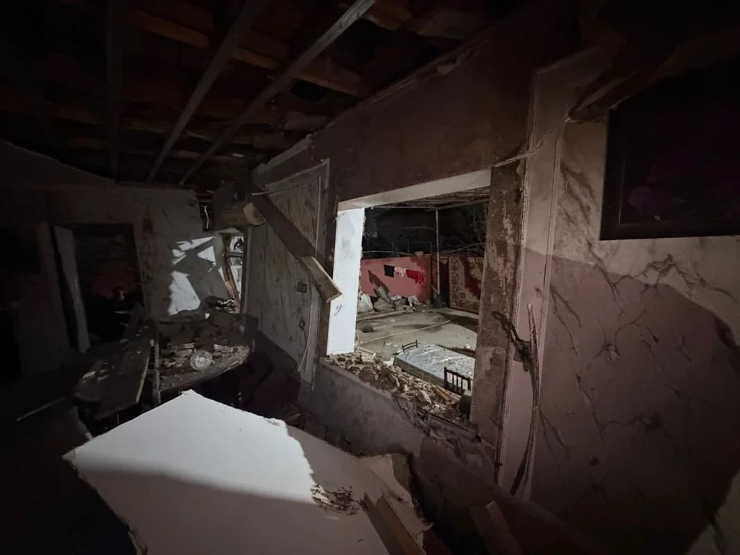 Şirvanda yaşayış evində partlayış: Xəsarət alan var - VİDEO