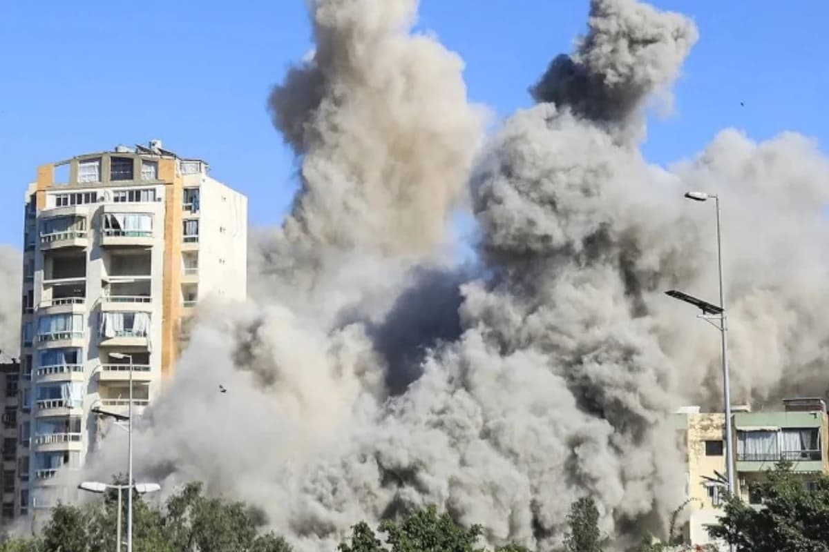 Beyrutda yaşayış binasına raket zərbəsi endirilib - ANBAAN GÖRÜNTÜ