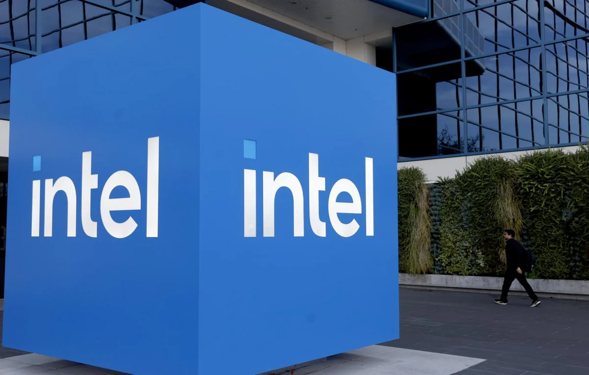 SEPAH "Intel" və "Microsoft"un regional obyektlərini vurmaqla hədələdi