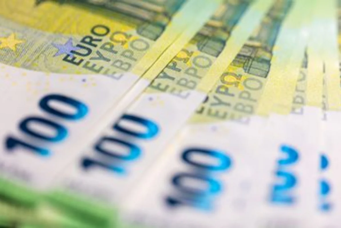 Avropa İttifaqı dondurulmuş Rusiya aktivlərinin gəlirlərindən Ukraynaya külli miqdarda vəsait köçürəcək