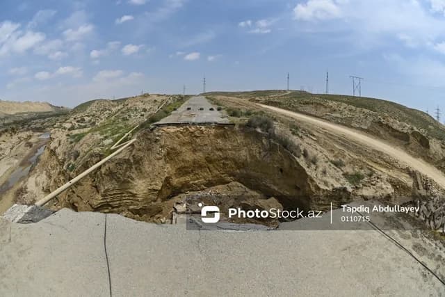 Bakının bir qəsəbəsi blokada şəraitində: Körpü uçdu, xəstələr yardımsız qaldılar - VİDEOREPORTAJ