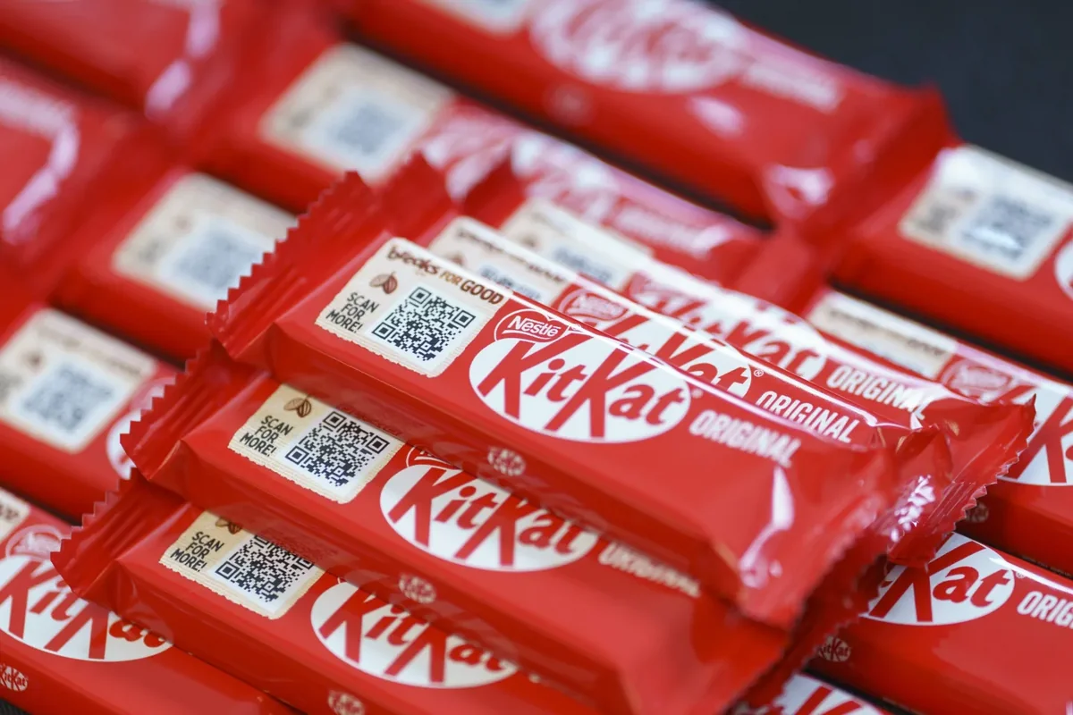 "KitKat" oğurlanmış şokoladları tapmaq üçün izləmə sistemini istifadəyə verib