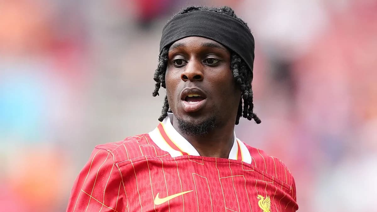 Ekvadorla matç "Liverpul"un müdafiəçisinə baha başa gəldi