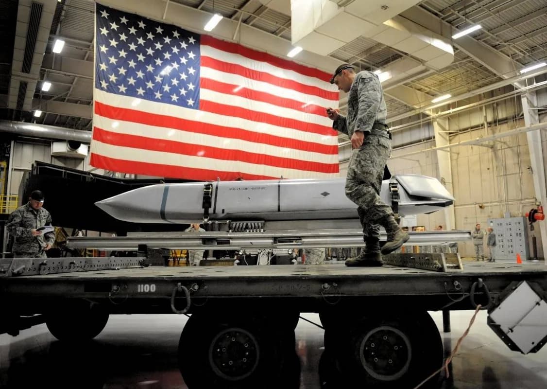 Ağ Ev Konqresdən rekord məbləğdə hərbi büdcə istəyib