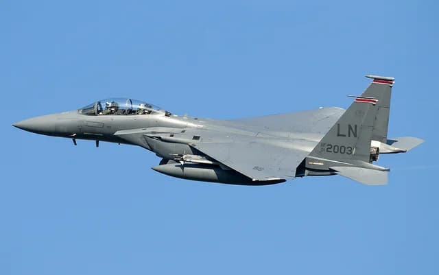 KİV: İranda vurulan ABŞ təyyarəsi "F-15E" qırıcısı olub