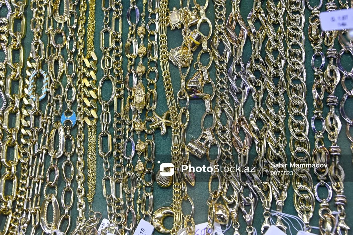 Bakıda evdən 11 min manatlıq qızıl oğurlayan dayəyə HÖKM OXUNDU