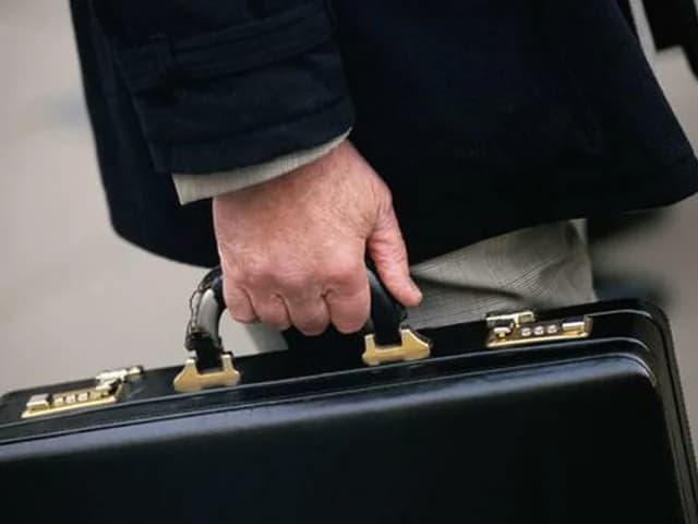 Azərbaycanın səfirlikləri üçün TƏLƏB