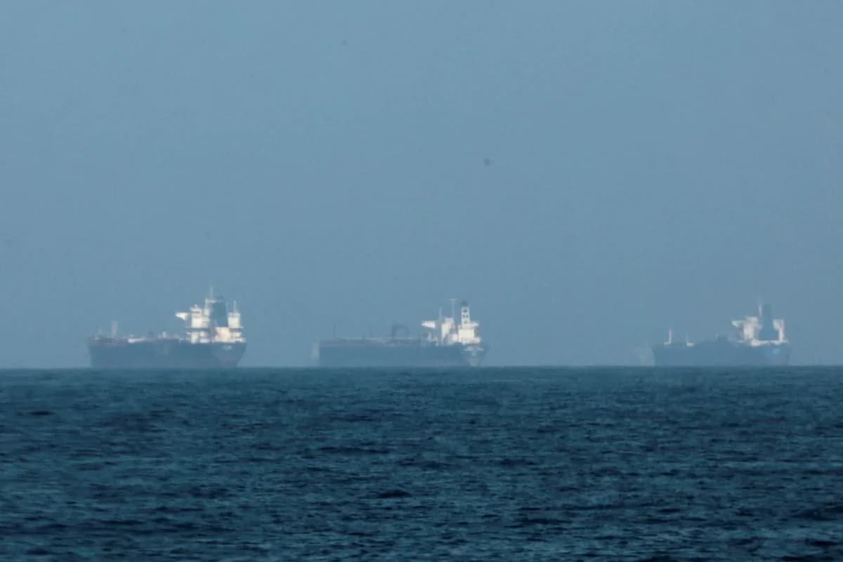 Müharibə başlayandan bəri ilk dəfə Fransa gəmisi Hörmüz boğazından keçib