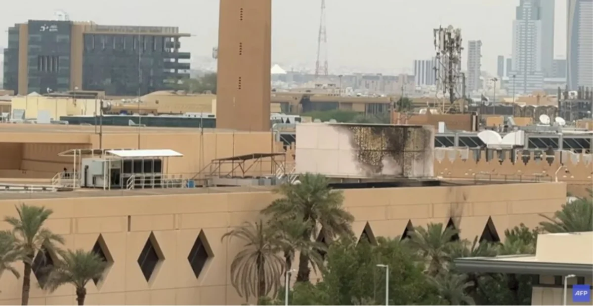 ABŞ-nin Səudiyyə Ərəbistanındakı səfirliyinin bir hissəni TAMAMİLƏ MƏHV OLUB