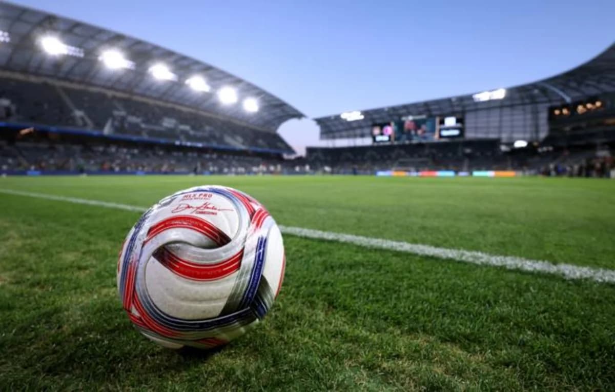 Afrika futbolunda qəribə hadisə: Yığmanın yeddi üzvü yarışdan sonra itkin düşdü