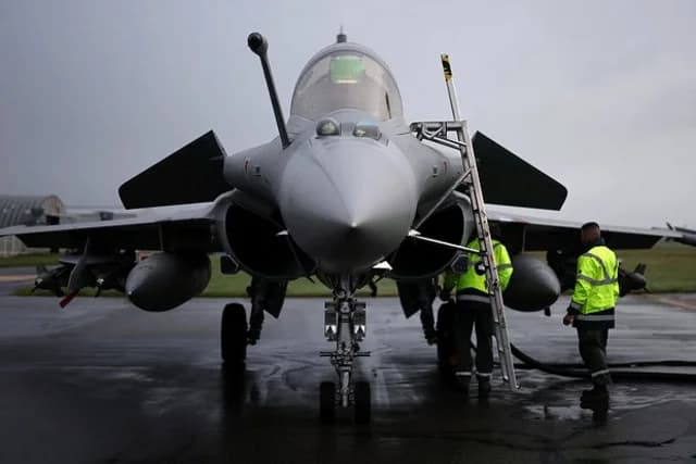 Fransa Rusiya sərhədi yaxınlığında döyüş təyyarələri yerləşdirib: NATO-nun gizli mesajı nədir?