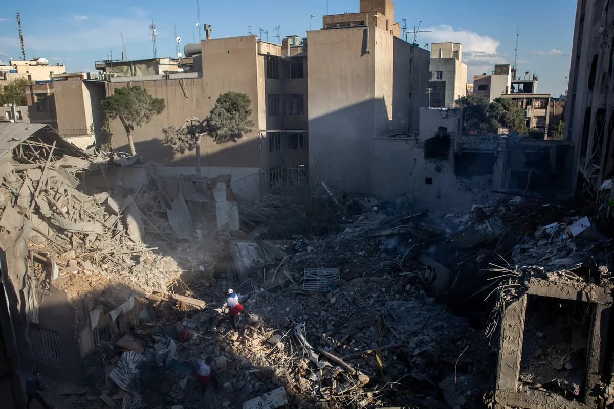 İsrail Tehrandakı sinaqoqa zərbə ilə bağlı təəssüfünü ifadə edib