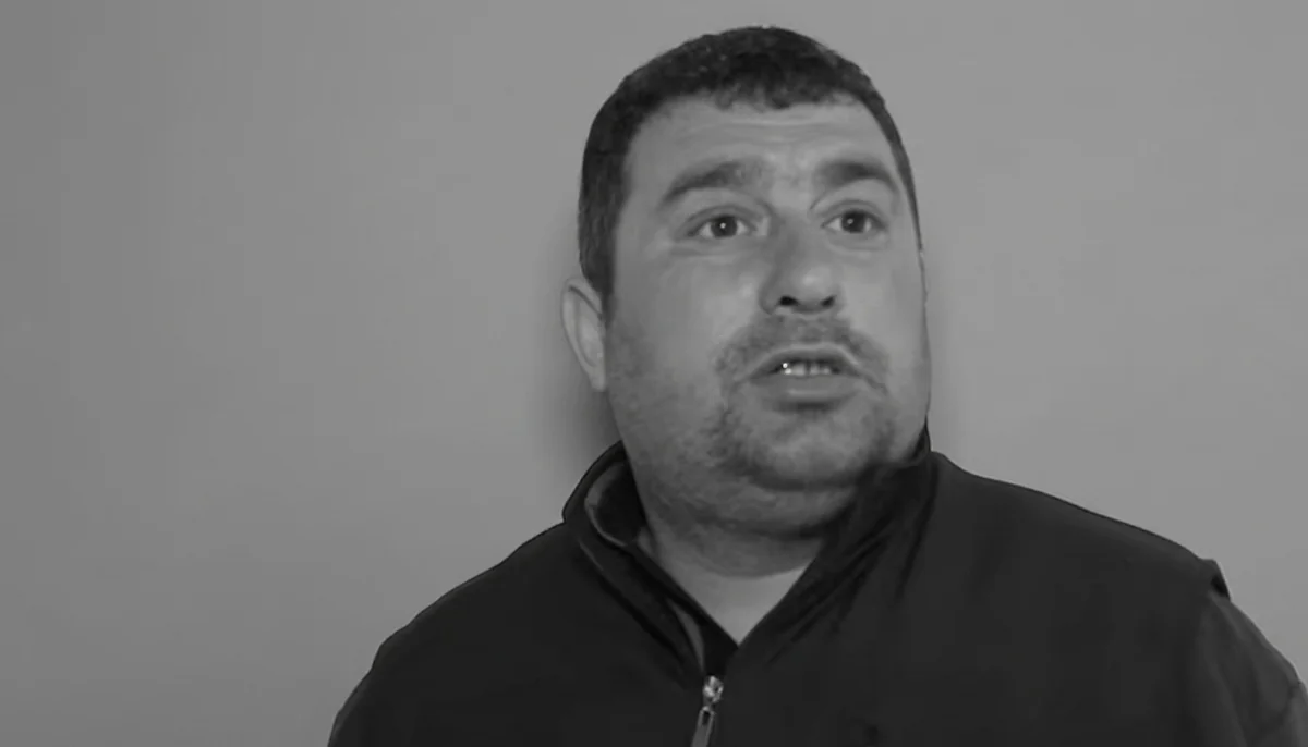 Azyaşlı qızının dəfni zamanı "TikTok"da canlı yayım edən ata: "Bir övladımı pay vermişəm" - VİDEO