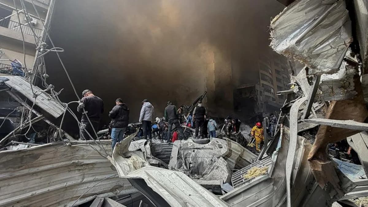 Livana zərbələr nəticəsində ölənlərin sayı 303-ə çatıb