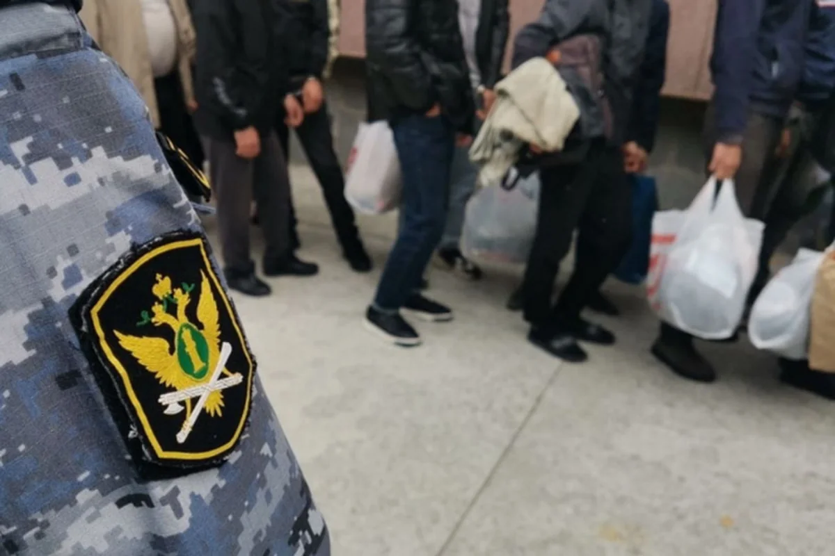 Rusiyada əcnəbilərin deportasiyası üçün əsaslar artırıldı