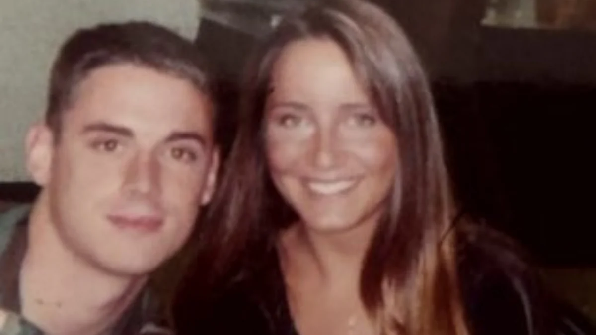 ABŞ-də məxfi məlumatları jurnalistə ötürən hərbçi tutuldu