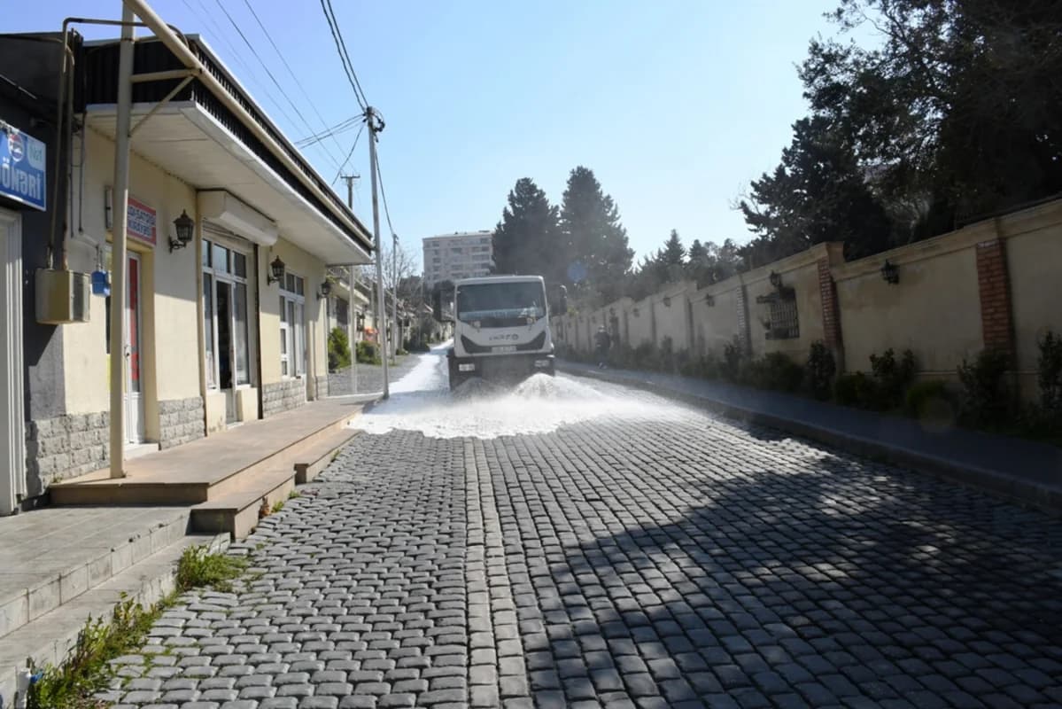 Paytaxtın mərkəzində və qəsəbələrində iməcilik keçirilib - FOTO