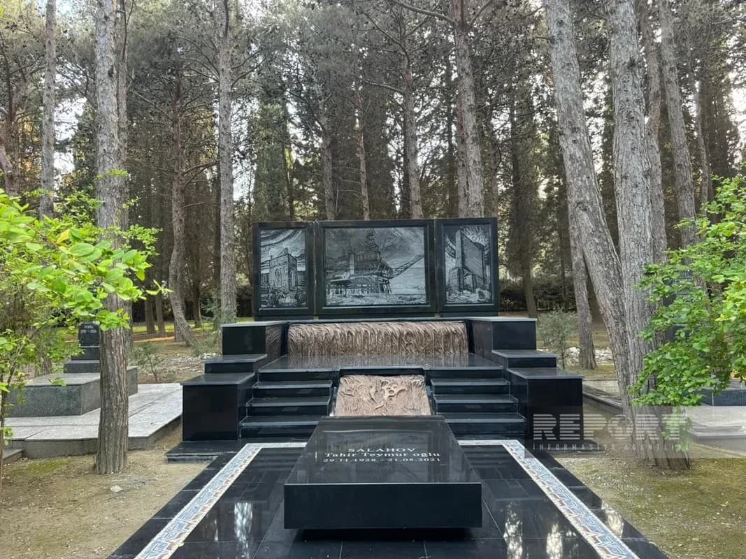 Xalq rəssamı Tahir Salahovun qəbirüstü abidəsi ucaldılıb - FOTO