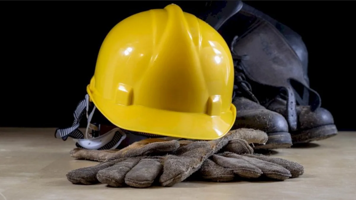 Fəhlə iş zamanı həyatını itirdi