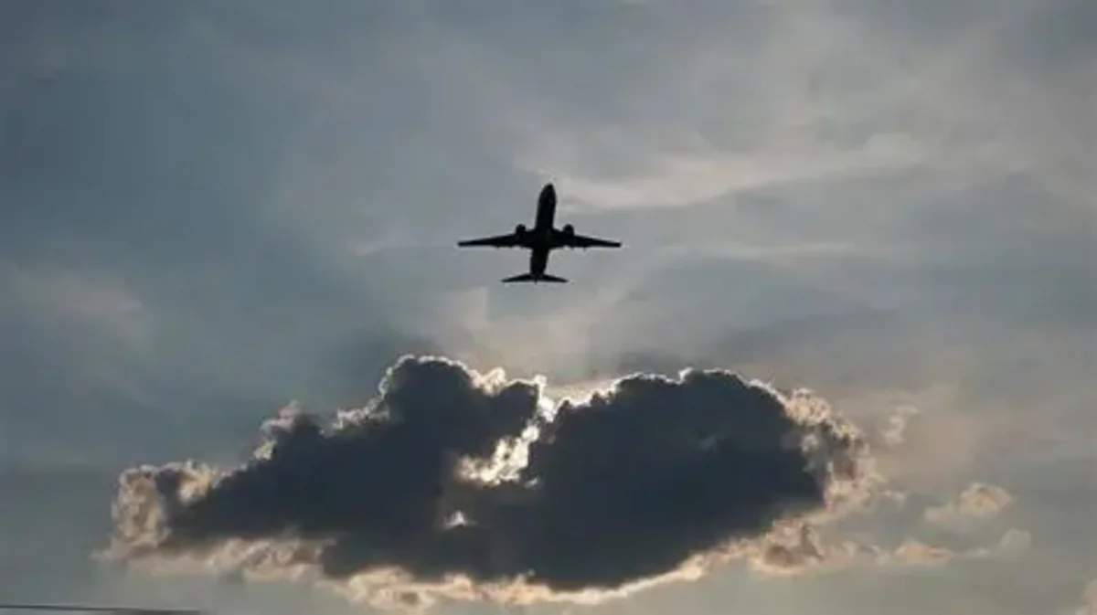 Küveyt hava məkanına qoyulan məhdudiyyətləri uzatdı