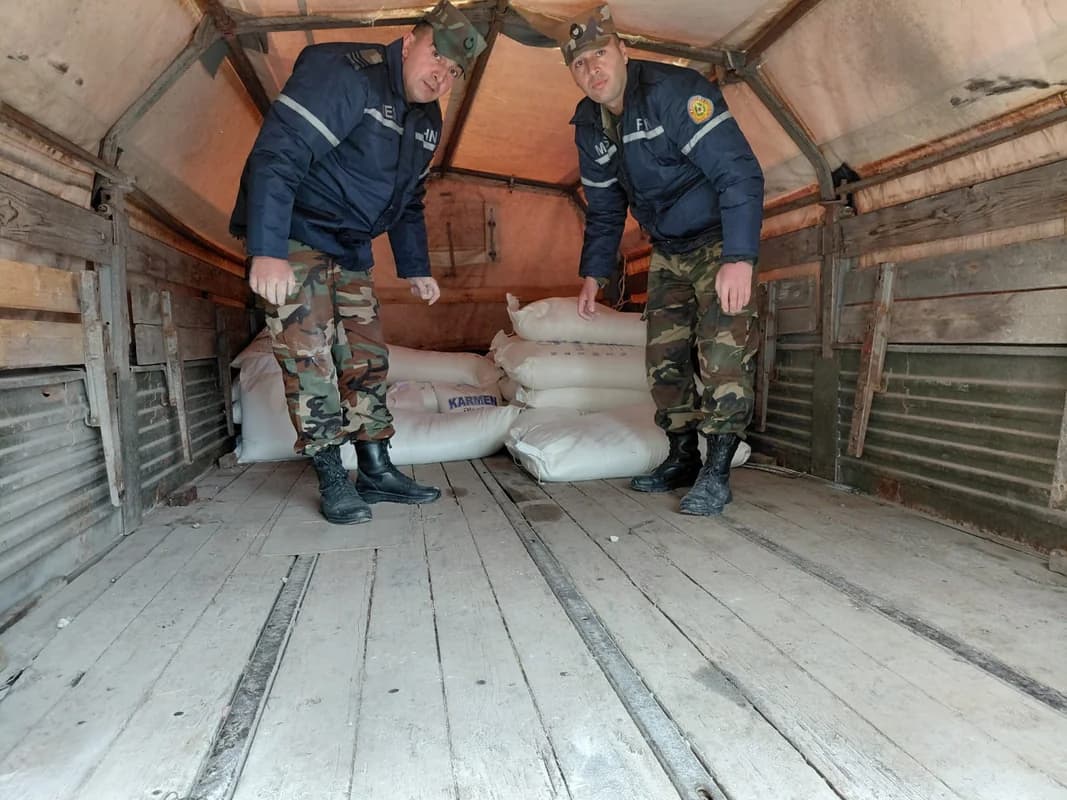 Qubada torpaq sürüşməsi baş verən kəndə ərzaq yardımı göndərilib - VİDEO