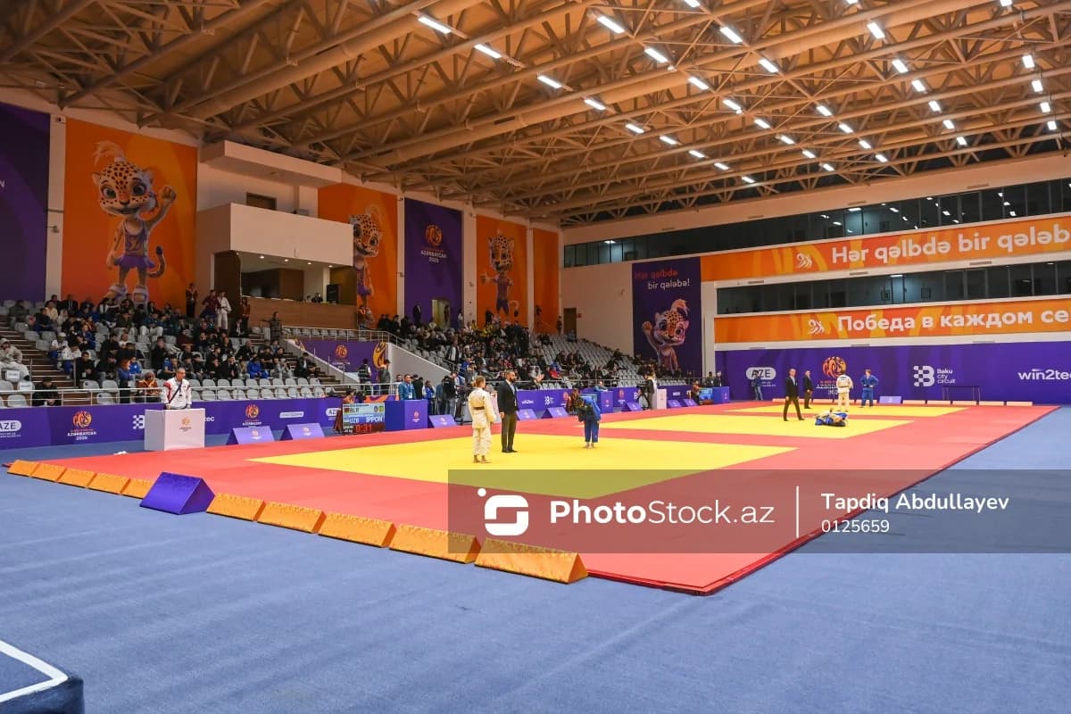 Avropa çempionatı: Zelim Kotsoyev turnirə qələbə ilə başladı