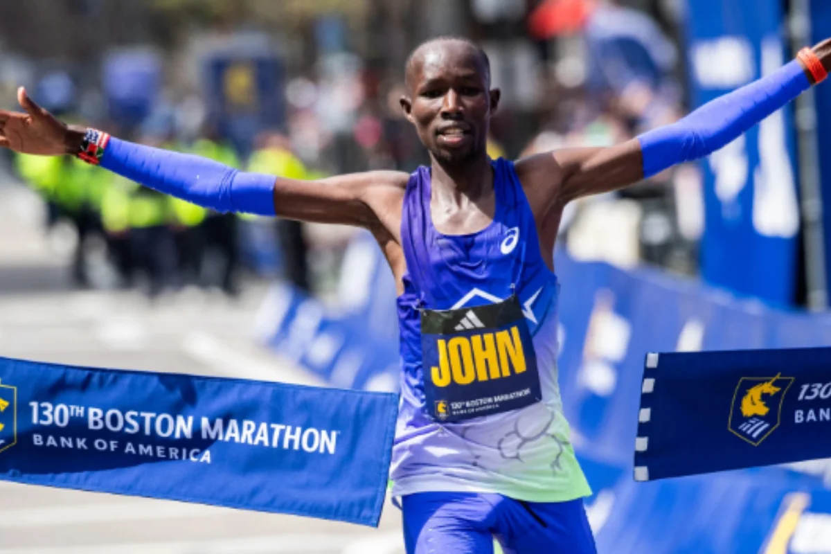 Keniyalı idmançı Boston marafonunda rekord müəyyənləşdirdi