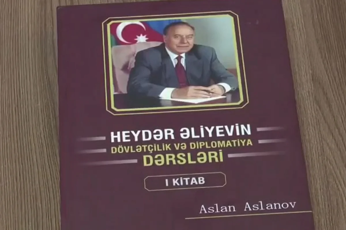 Heydər Əliyevin dövlətçilik və diplomatiya təcrübəsi ilə bağlı kitab işıq üzü görüb - VİDEO
