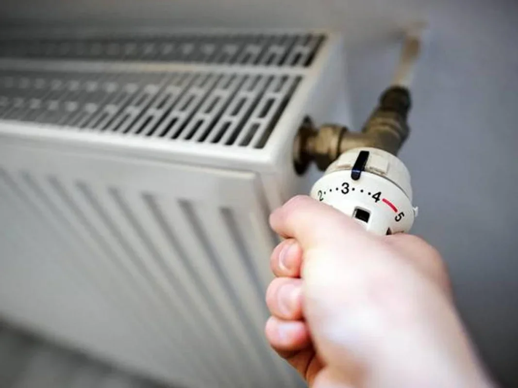 İstilik sistemi ilə bağlı YENİ QAYDALAR: Çoxmərtəbəli binalarda kombilərin dövrü bitir? - VİDEO