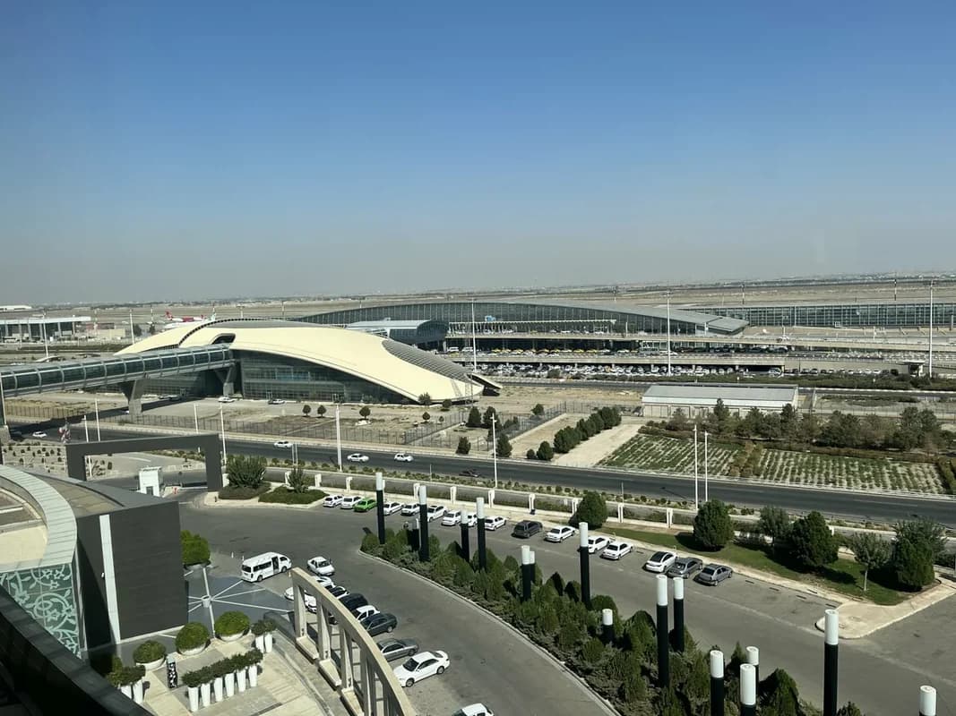 Tehran aeroportu fəaliyyətini bərpa etdi