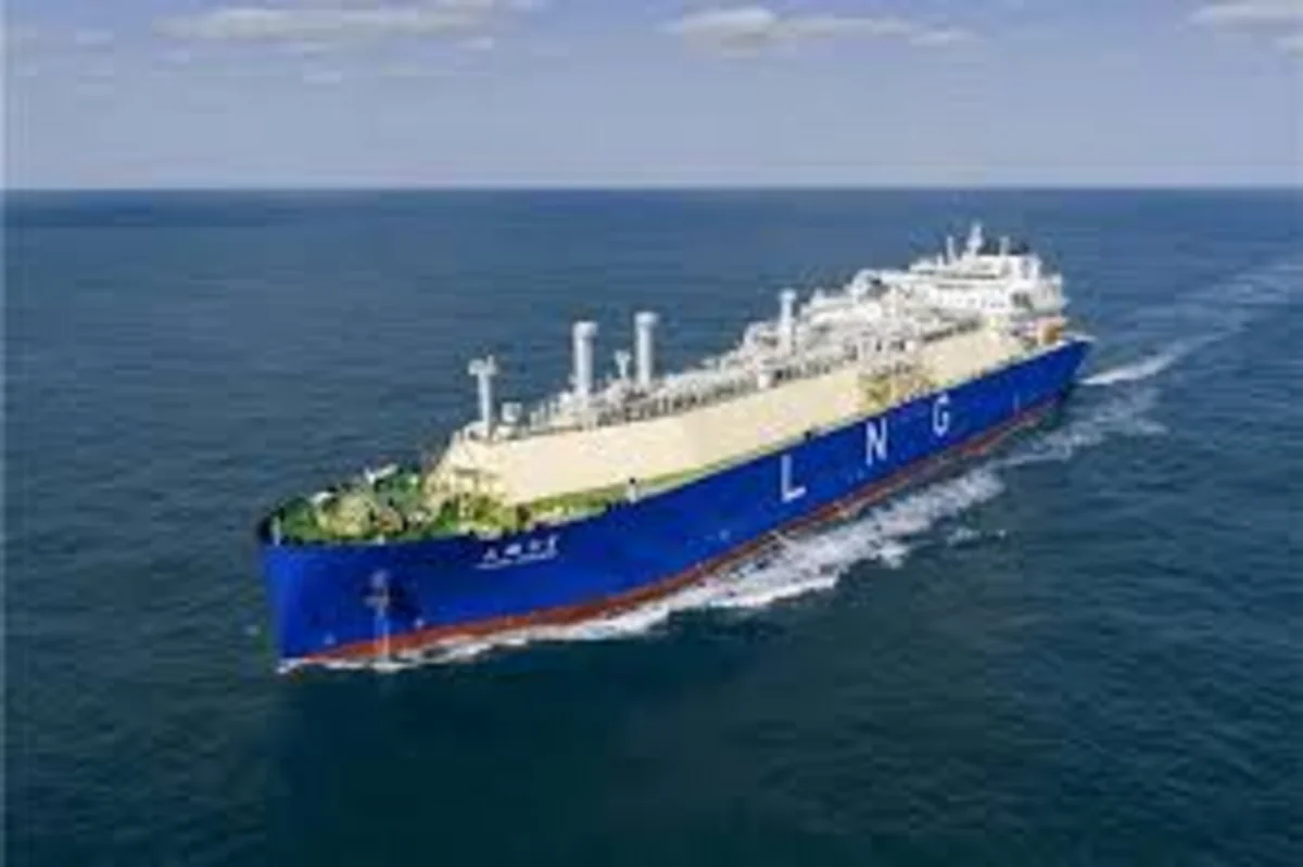 Çin ən böyük LNG tankerini təqdim etdi