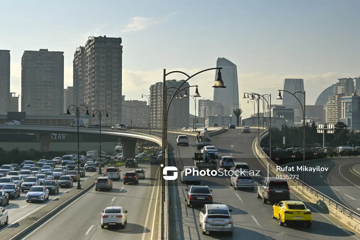 Heydər Əliyev prospektində əsas yolun bir hissəsində asfalt örtüyü yenilənib