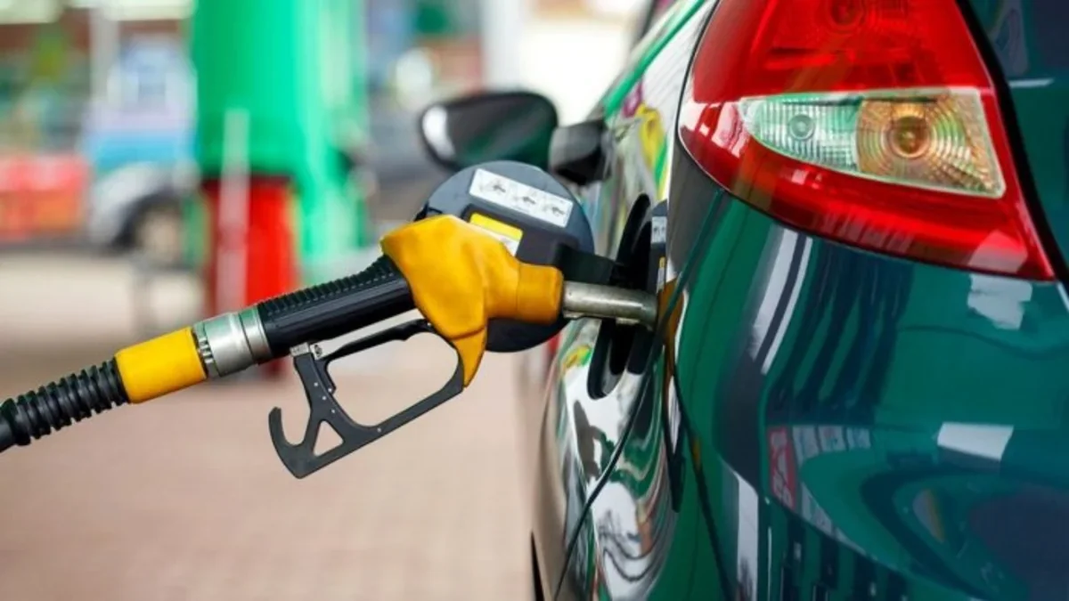 ABŞ-də benzinin qiyməti REKORD HƏDDƏ ÇATDI