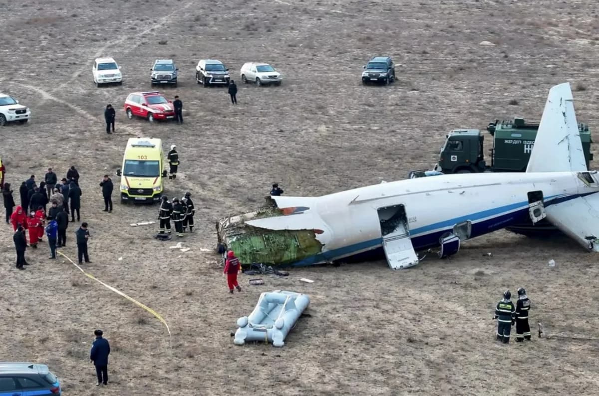 Astana AZAL təyyarəsinin qəzasını araşdırmağa davam etdirir - Yekun hesabat təqdim olunacaq