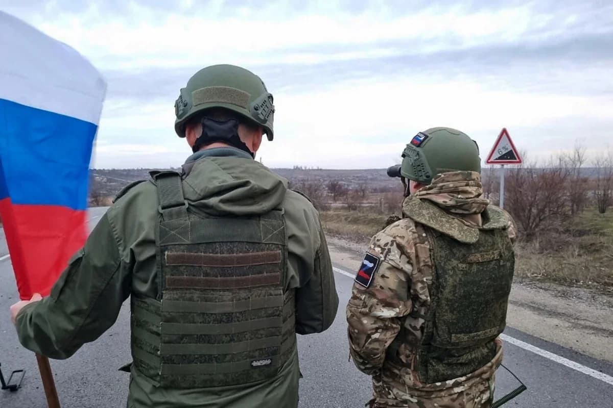 Rusiya ordusu Donetskdə yaşayış məntəqəsini nəzarətə götürdü