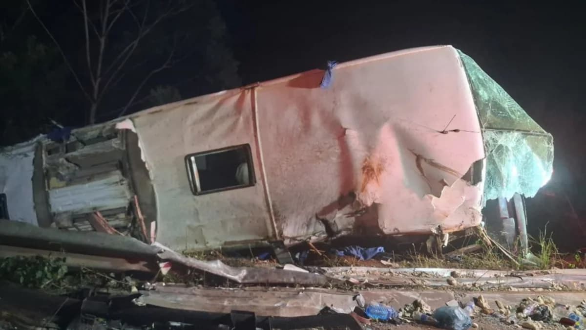 CAR-da dəhşətli qəza: 8 ölü, 40-dan çox yaralı var - VİDEO