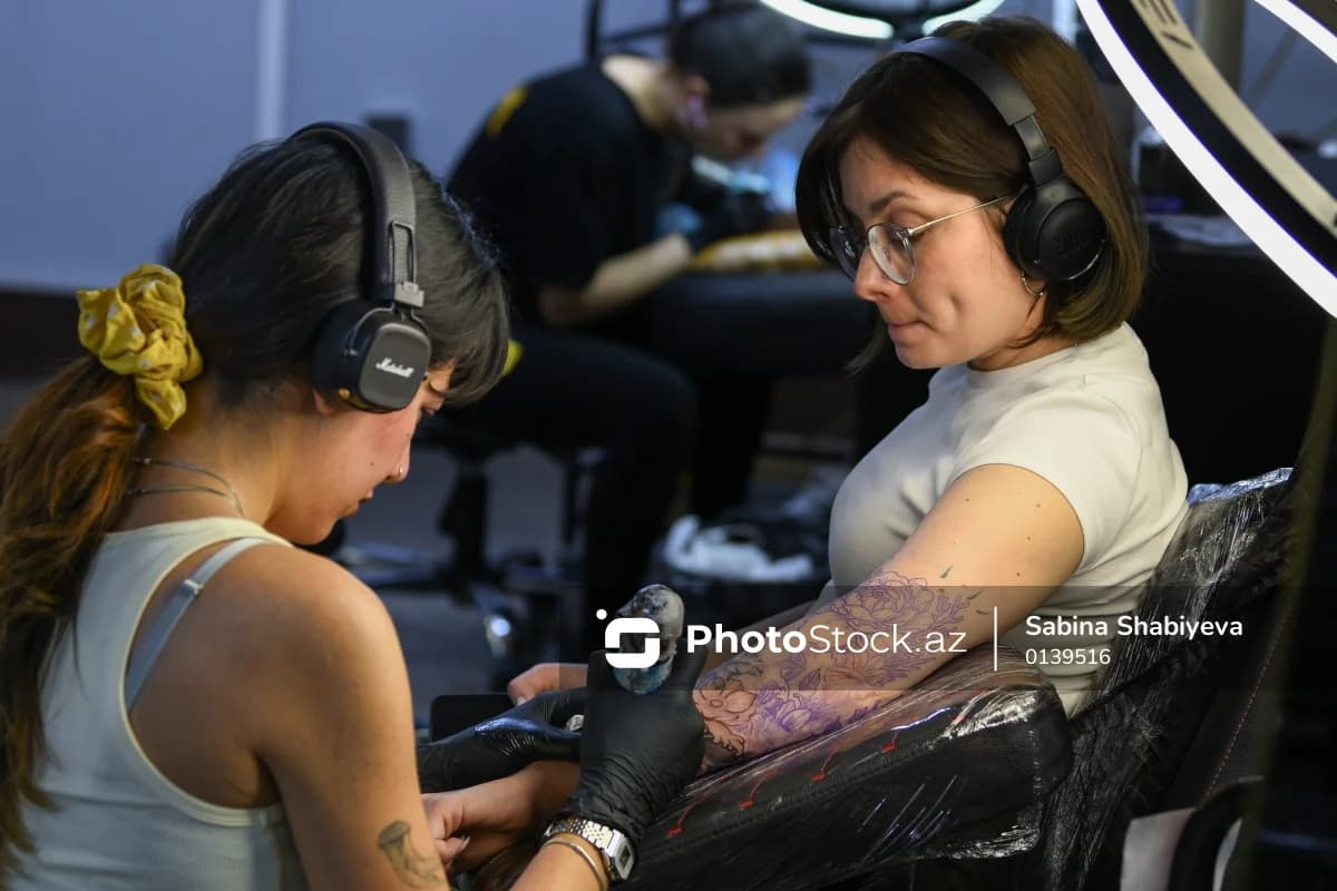 Estetik ifadə vasitəsi olan tatu və pirsinq prosedurları - FOTO